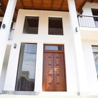 3 STORY MODERN HOUSE FOR SALE IN KADAWATHA